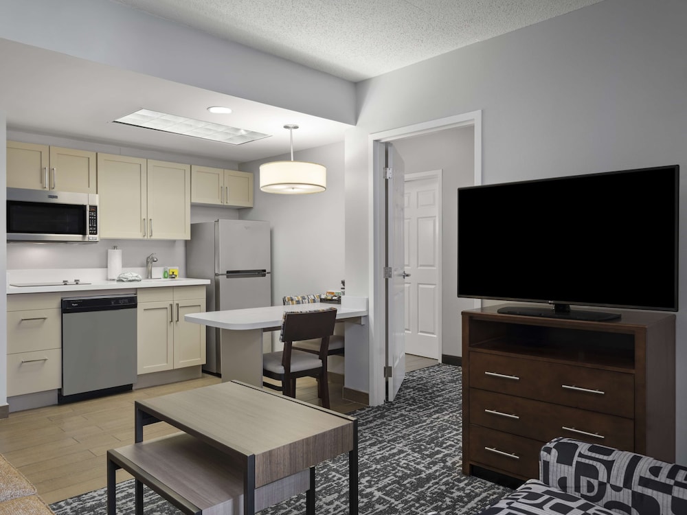 Homewood Suites by Hilton Columbus Airport - photo 16