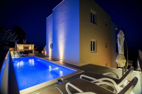 Apartments Luxury — 4-Star Luxury Hotel in Makarska, Croatia