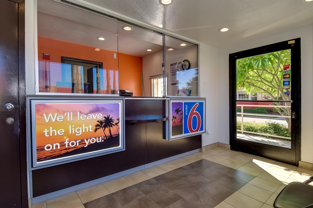 Motel 6 Riverside CA South - photo 26