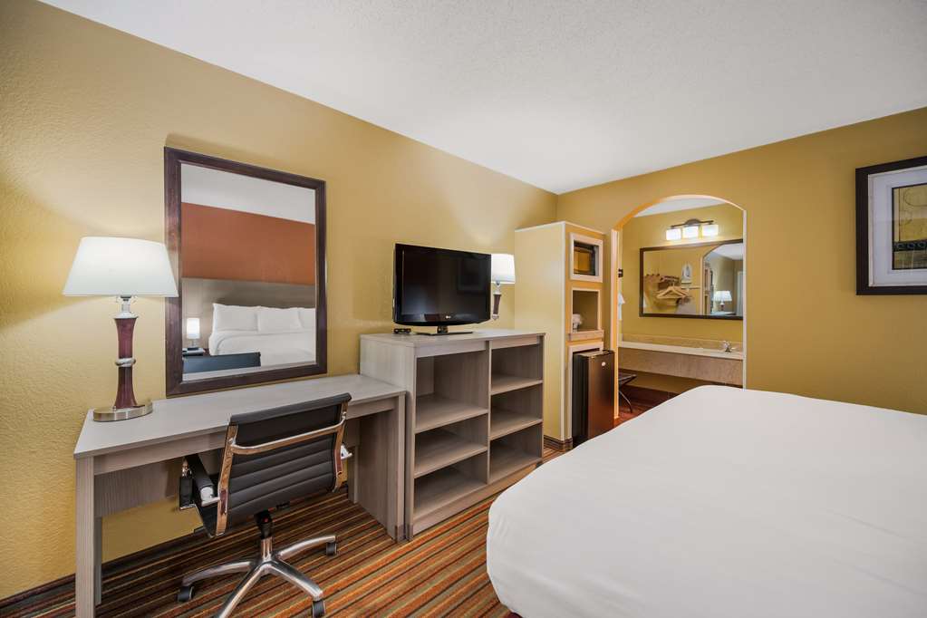SureStay Hotel by Best Western Mt Pleasant - photo 23
