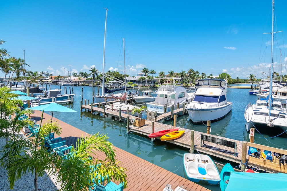 Latitude 26 Waterfront Boutique Resort Fort Myers Beach - photo 14