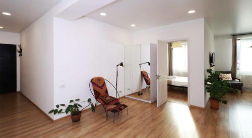 Wehost Stylish Apartment Near Fabrika