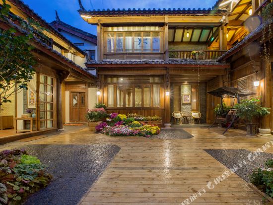Diequan Holiday Courtyard — 4-Star Luxury Hotel in Lijiang, People's Republic of China