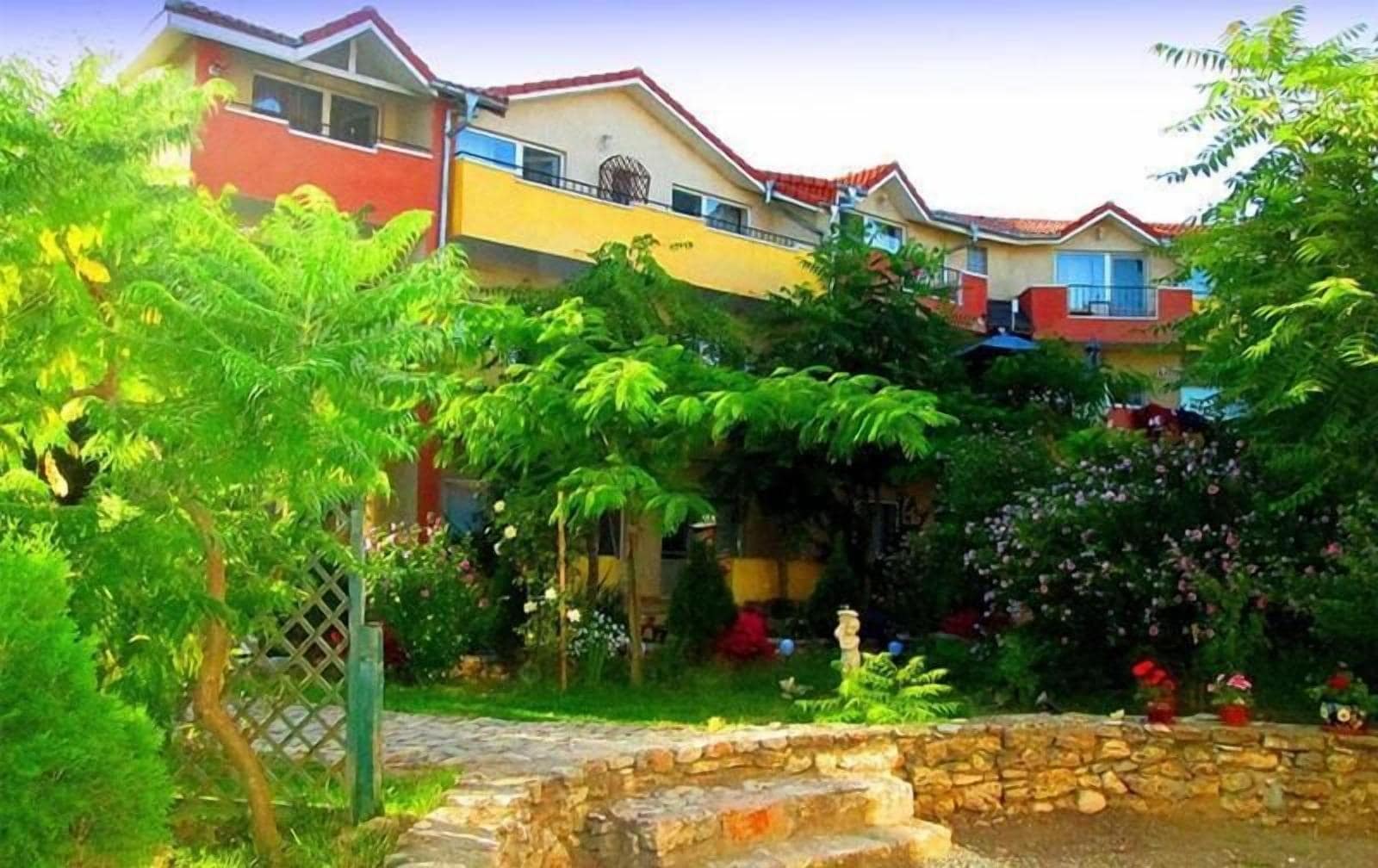 Hotel Jakuzzi — Limanu — photo 2