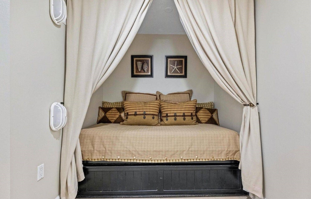 Grand Panama Beach Resort PET Friendly by Panhandle Getaways - photo 34