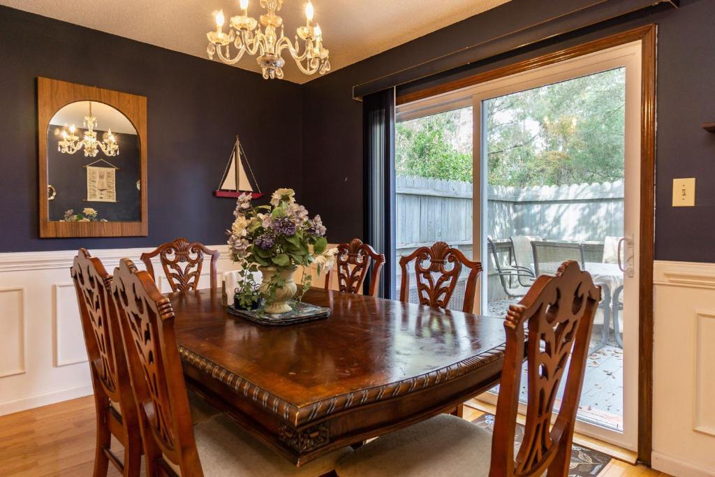 Windy Pointe by Oak Island Accommodations - photo 15