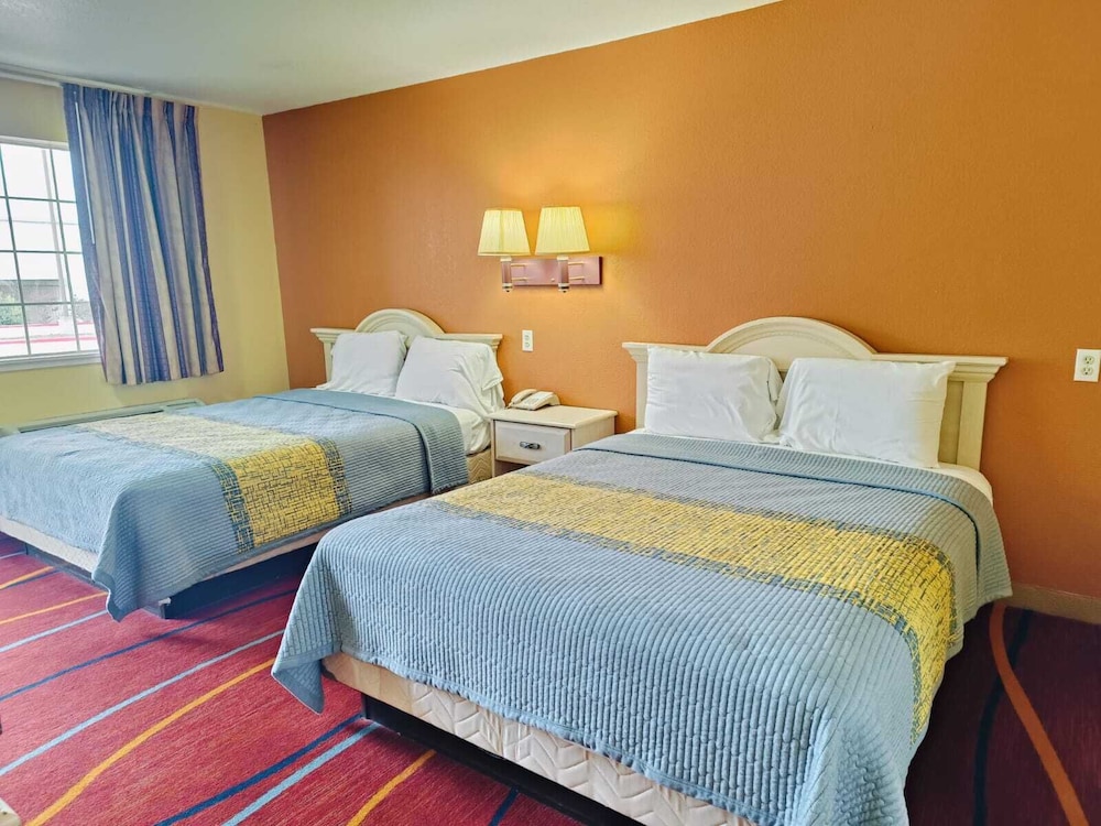 Heights Inn - photo 20
