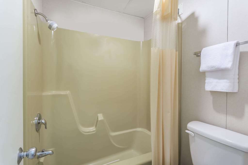 Days Inn by Wyndham Bedford - photo 8