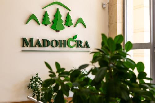 Korona Żywca Madohora — hotel in Slemien