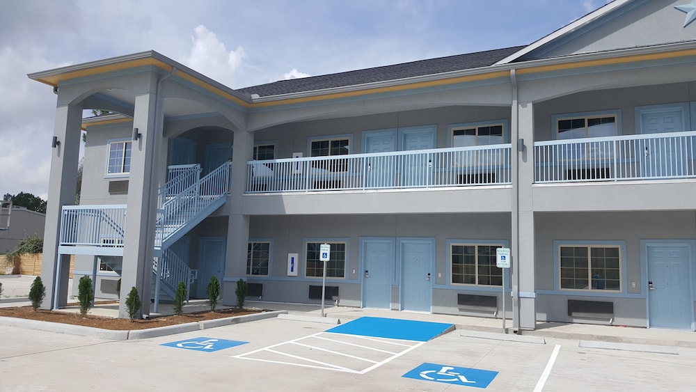 Haven Inn & Suites Willowbrook - photo 36