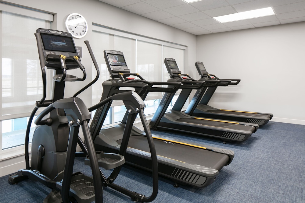 TownePlace Suites by Marriott Oshkosh - photo 20