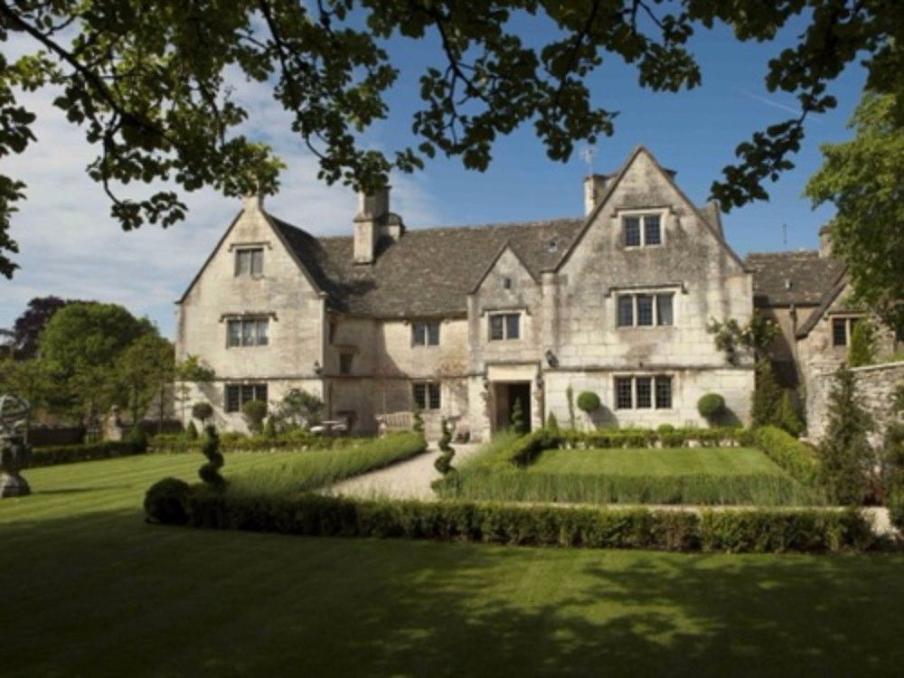 Court House Manor — 5-Star Luxury Hotel in Painswick, United Kingdom