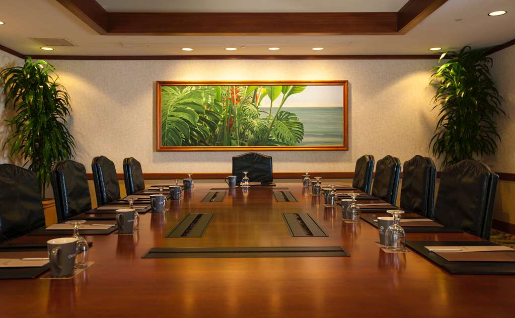 Outrigger Waikiki Beach Resort - photo 42