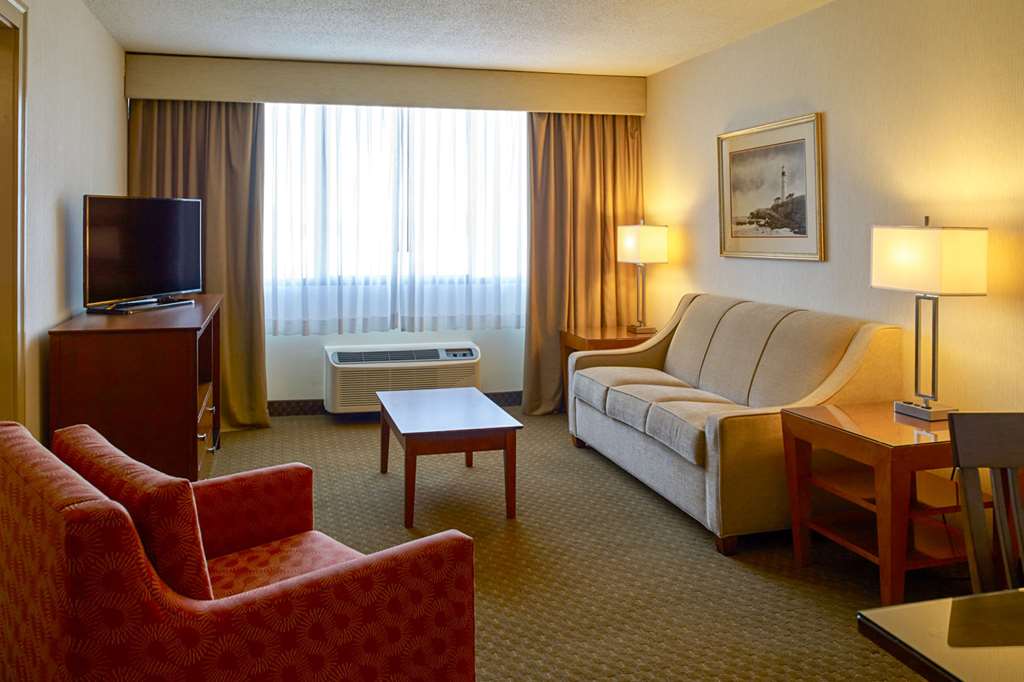 Clarion Hotel Portland Airport ME - photo 9