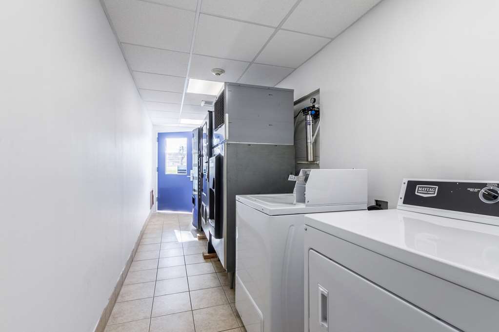 Motel 6 New Brunswick - photo 32