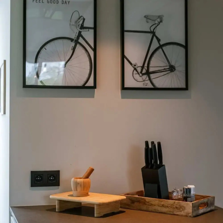 Holiday Home Along the Canal With Great Views — 4-Star Luxury Hotel in Damme, Belgium