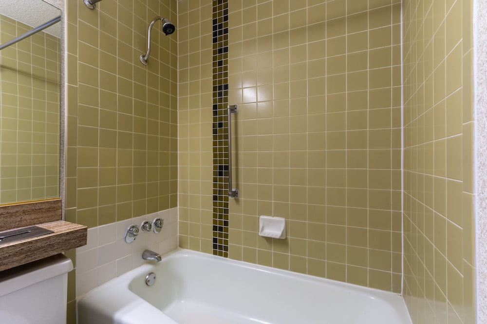 Ramada by Wyndham Reno Hotel and Casino - photo 21