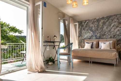 Yukka ComFor city center Hvar apartment with parking — 4-Star Luxury Hotel in Hvar, Croatia