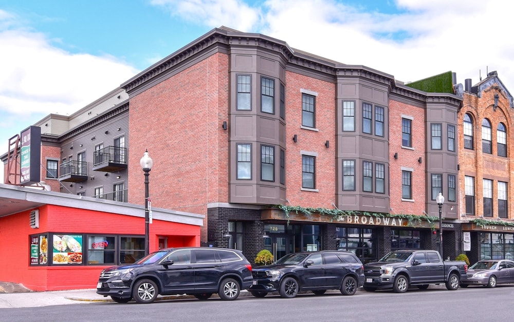 Global Luxury Suites at South Boston - photo 11