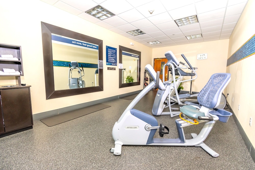 Hampton Inn and Suites College Station - photo 55