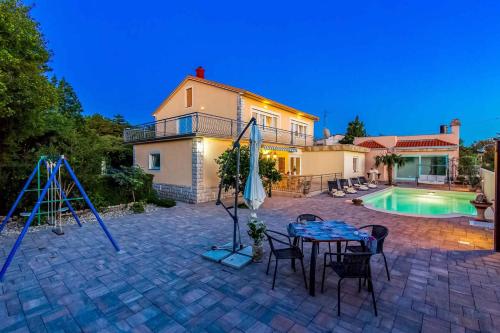 Holiday home in Jadranovo 33199 — 4-Star Luxury Hotel in Jadranovo, Croatia