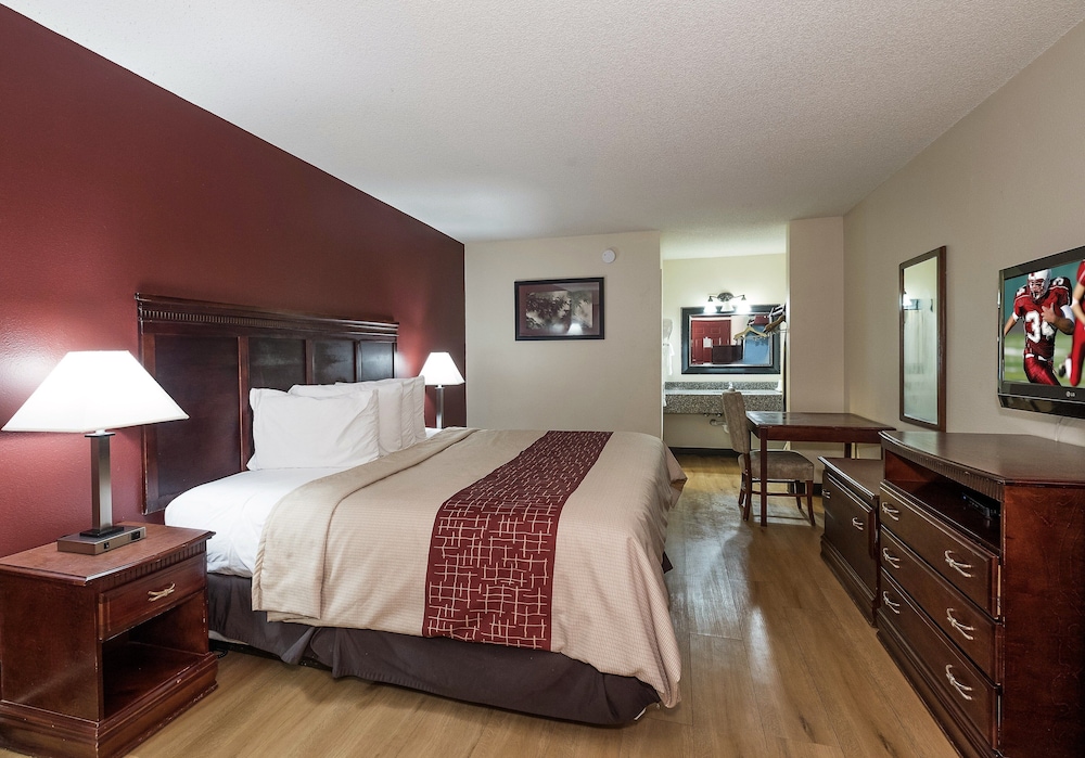 Red Roof Inn Chipley - photo 7