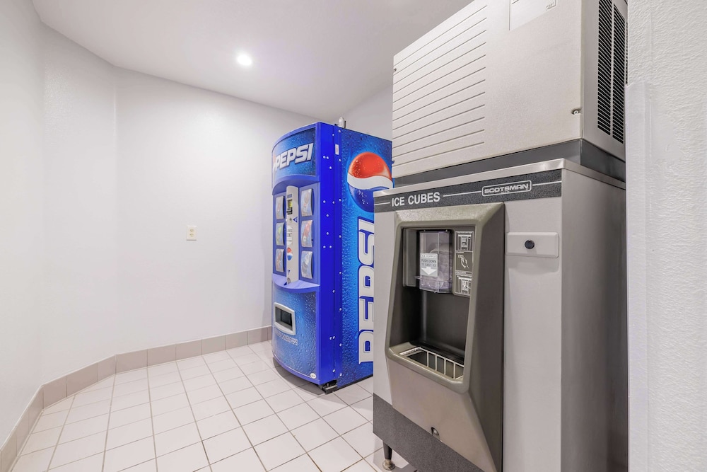 Motel 6 Auburn CA - photo 27