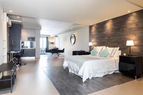 Rooms & Suites Loft 2E Central Arrecife Lanzarote Free Parking — 4-Star Luxury Hotel in Arrecife, Spain