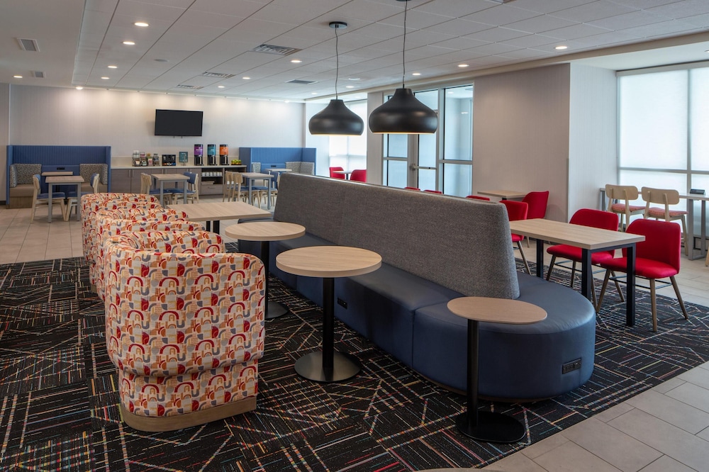 Home2 Suites by Hilton West Lafayette - photo 2