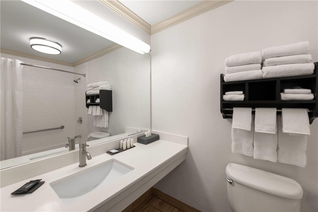 La Quinta Inn & Suites by Wyndham Moab - photo 42