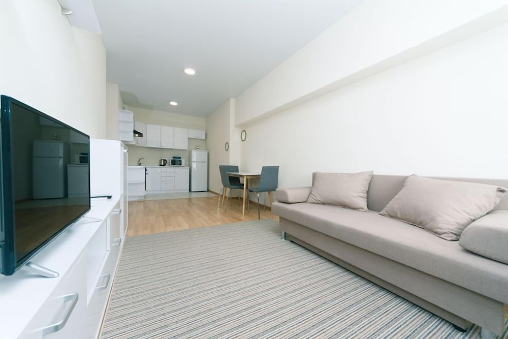 FlatRent SmartHouse - carbon neutral hotel in Kyiv