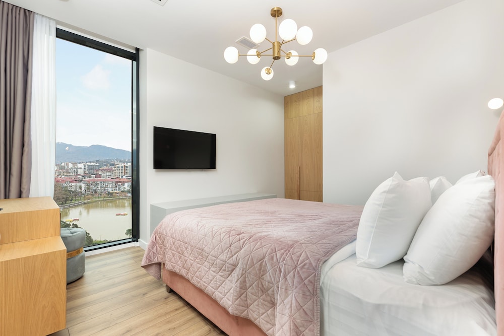 Bellevue Residence Suites