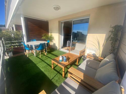 Weekends & Vacances La Ciotat — 4-Star Luxury Hotel in La Ciotat, France