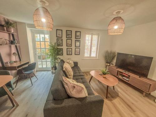 Regency Court Free evening parking — 4-Star Luxury Hotel in Southampton, United Kingdom