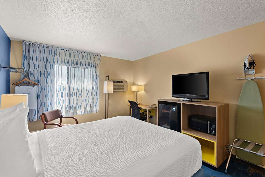 Days Inn by Wyndham Newton - photo 34