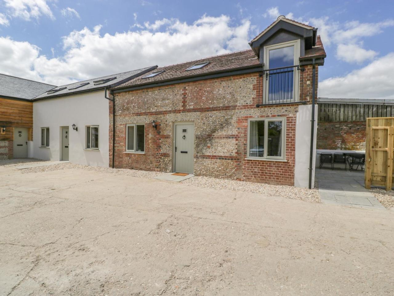 The Mill — 4-Star Luxury Hotel in Blandford Forum, United Kingdom