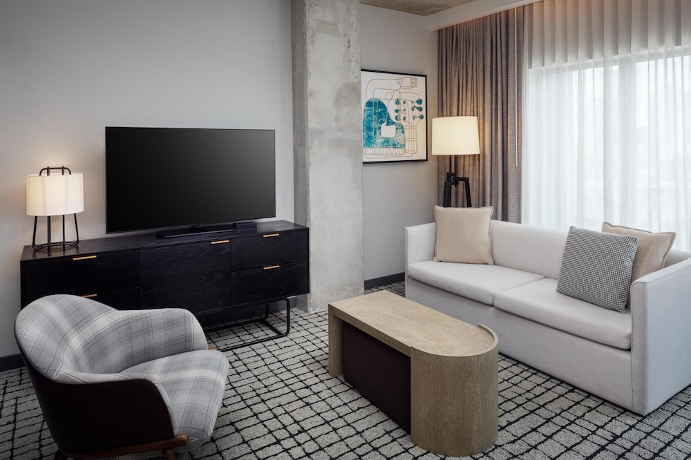 Homewood Suites by Hilton Nashville Downtown the Gulch - photo 11