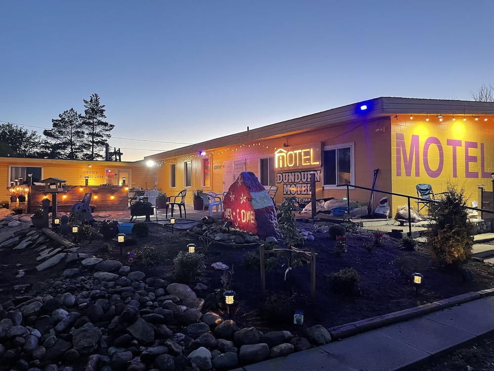 Dundurn Motel in Saskatoon, Canada