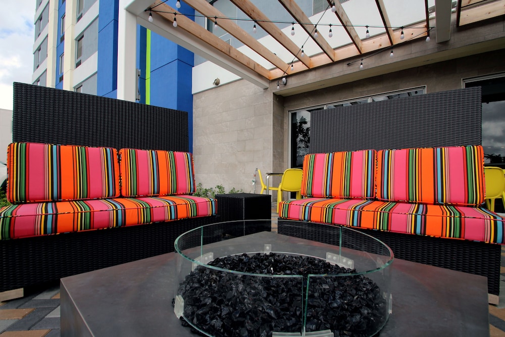 Home2 Suites by Hilton Miami Doral West Airport - photo 38