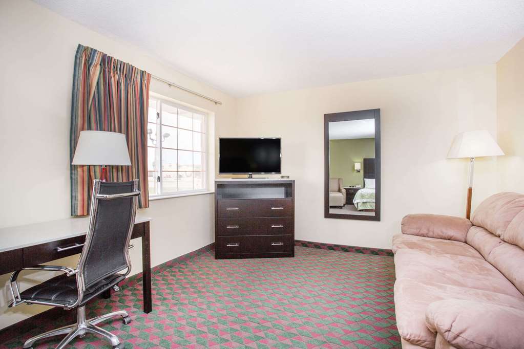 Days Inn by Wyndham Lexington NE - photo 7