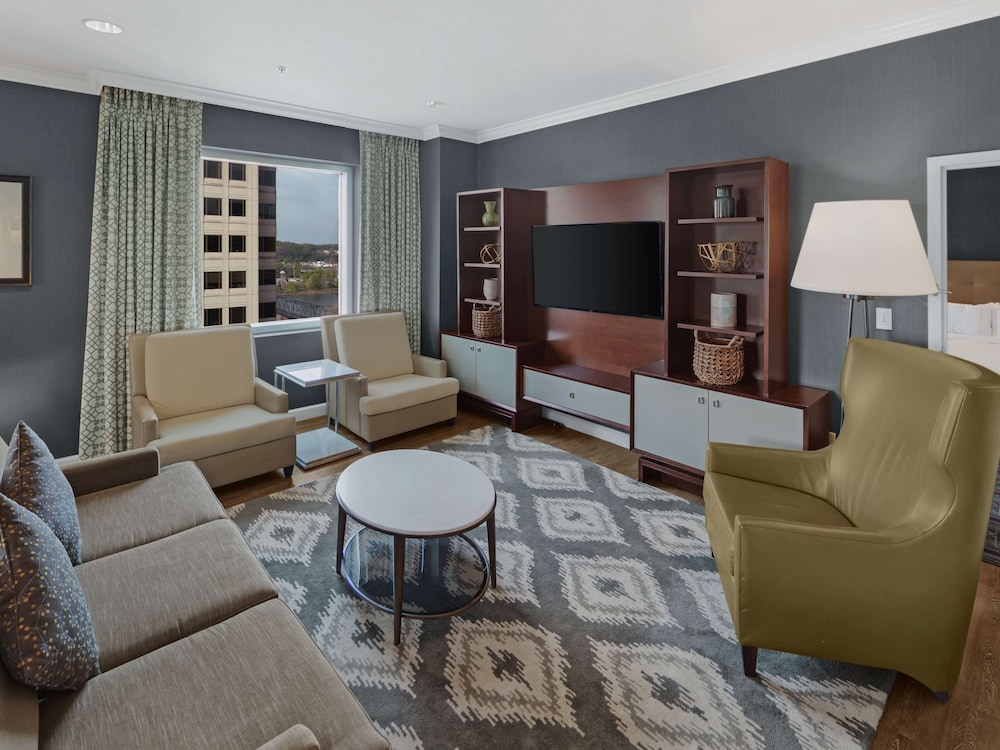 Hilton Harrisburg - photo 16