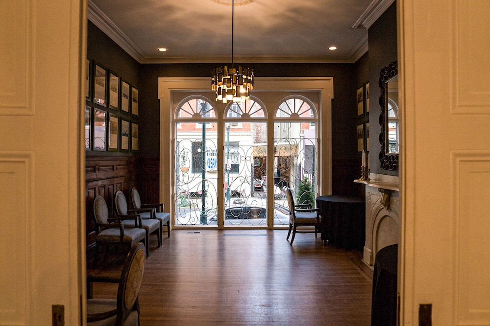 The Dwight D Hotel - photo 51