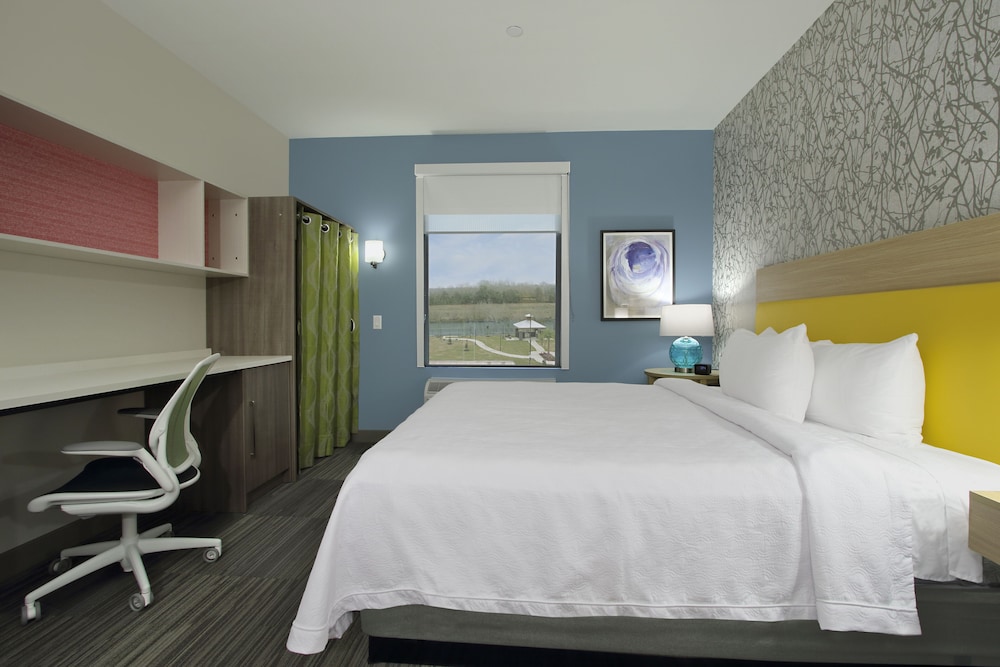Home2 Suites by Hilton Beaumont - photo 17