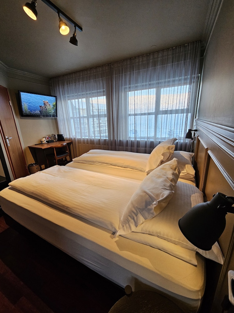Hotel Akureyri — Akureyri — photo 4