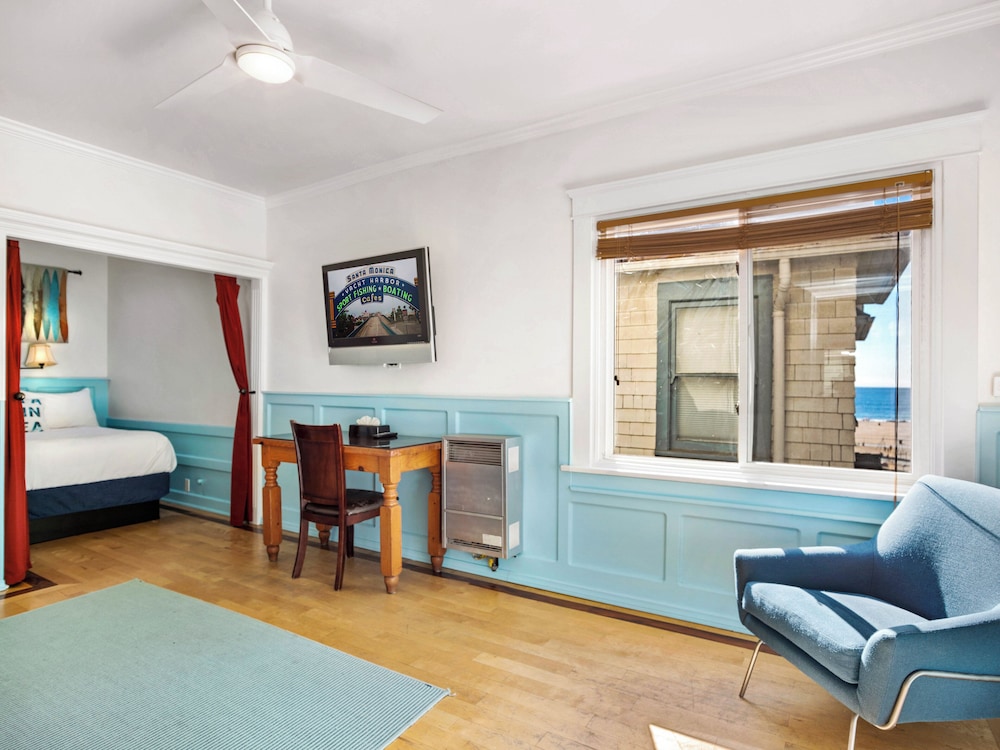 Sea Blue Hotel - photo 27