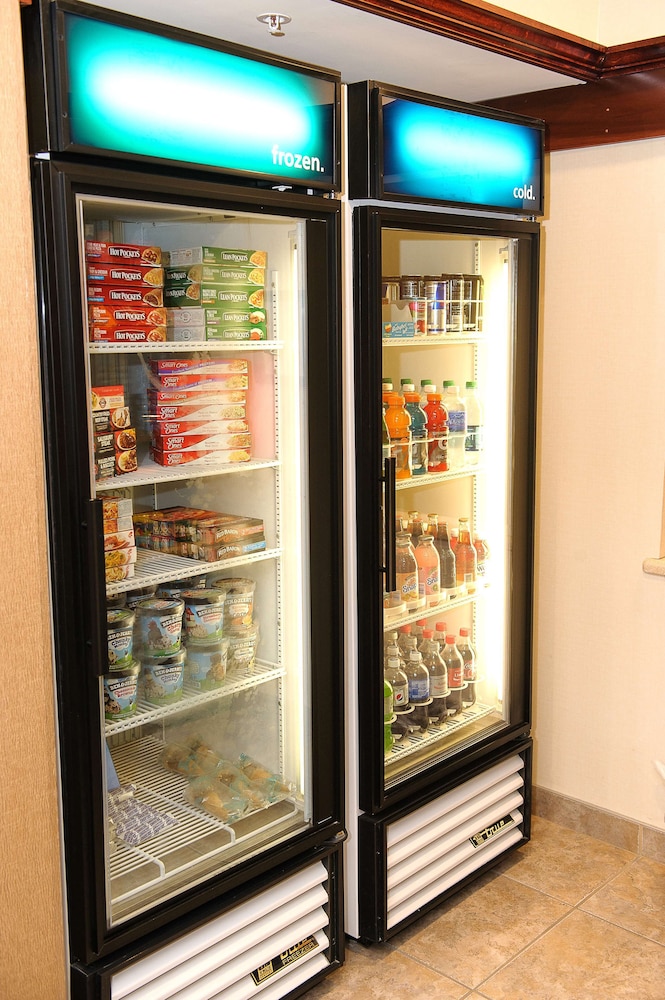 Hampton Inn & Suites Brookings - photo 31