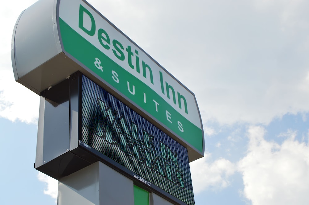 Destin Inn and Suites - photo 46