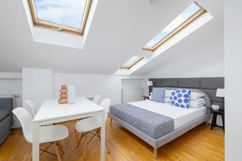 Old Town Apartment with AC Długa 65 — 4-Star Luxury Hotel in Krakow, Poland