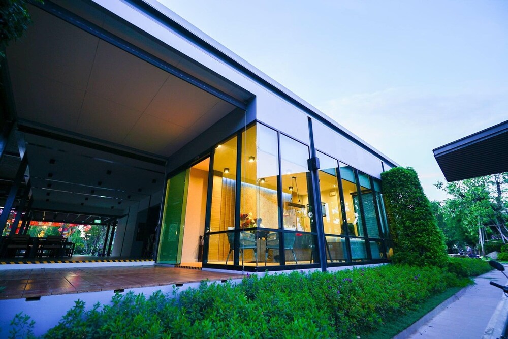 Chatnipa Beach Resort by Morseng in Rayong, Thailand