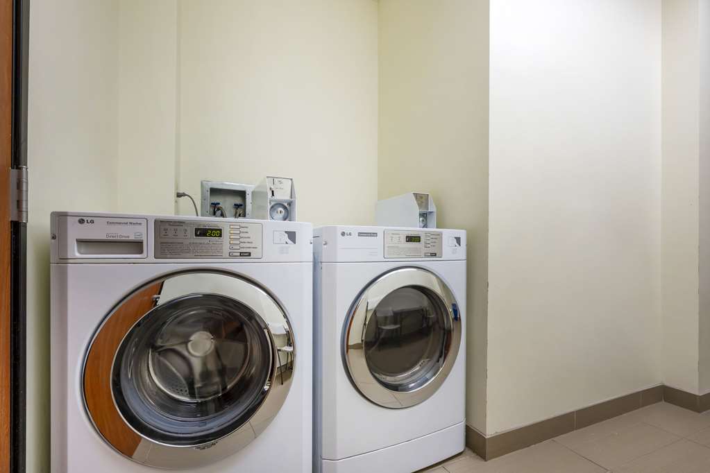 Comfort Suites Redding Shasta Lake - photo 30